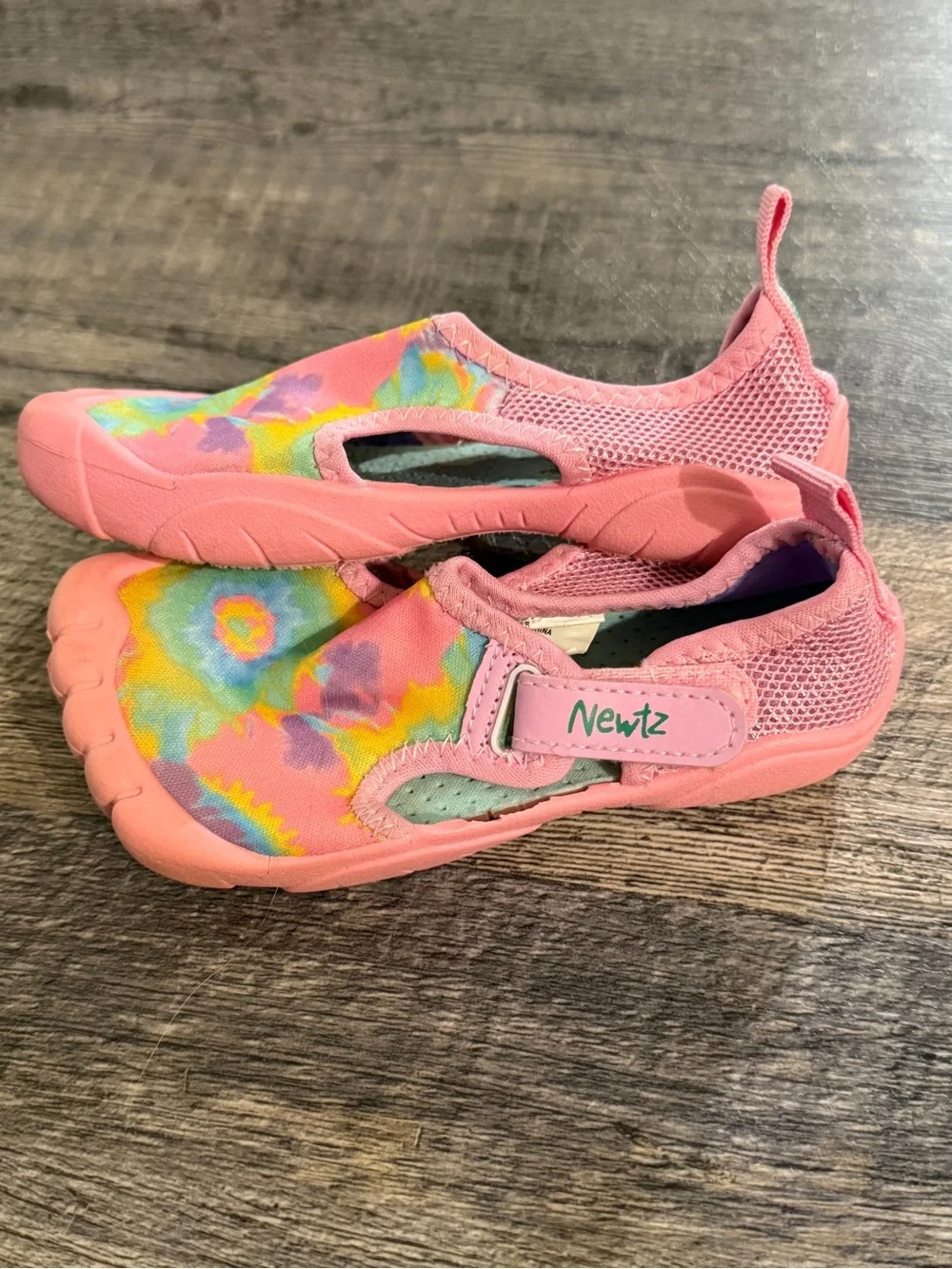 Newtz Toddler Girls Pink Tie Dye Water Shoes Size 7/8 Beach Pool Summer Pastel